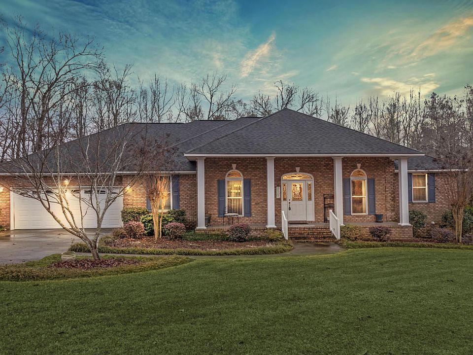 1st image of 240 Poplar Creek Dr