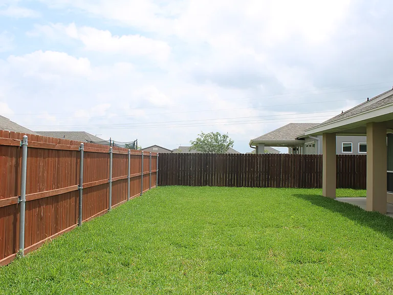 2417 Paso Dr — Photo 18