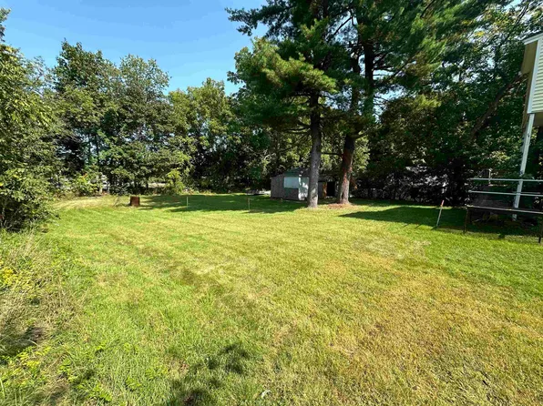 27 Mount Pleasant Street, Derry, NH 03038