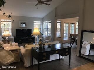 2nd image of 1114B Thornbury Ln #B
