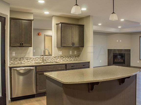 5th image of 4140 Crystal Dr