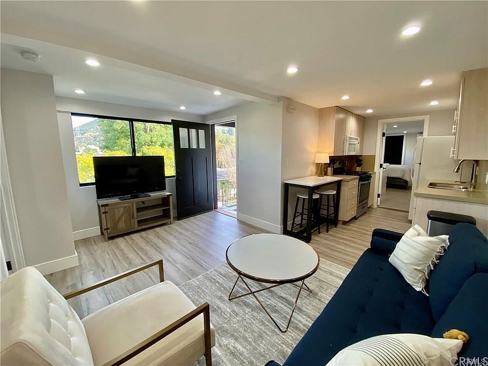 1st image of 3410 N Knoll Dr #A