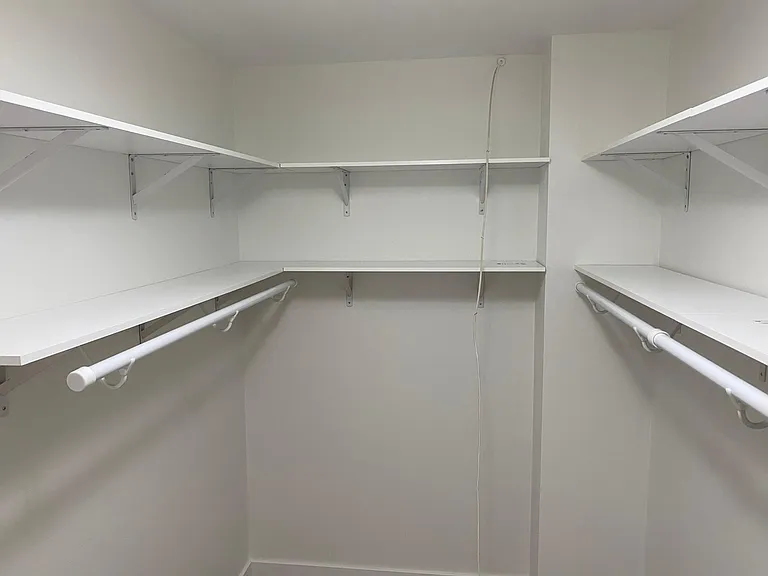 400 Madison St #403 — Photo 19