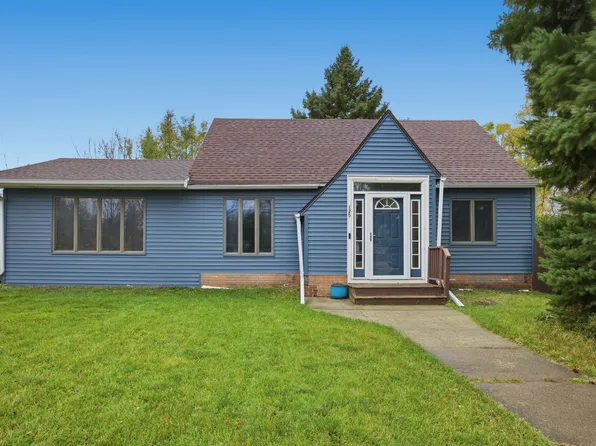 125 4th Ave SE, Mayville, ND 58257