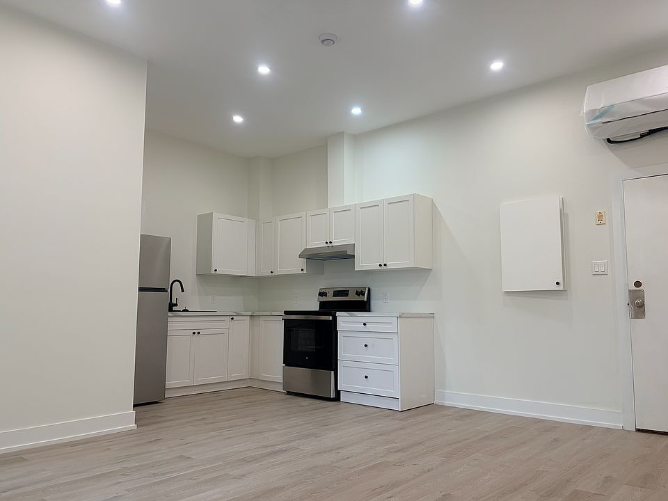 1st image of 435 George St N #7