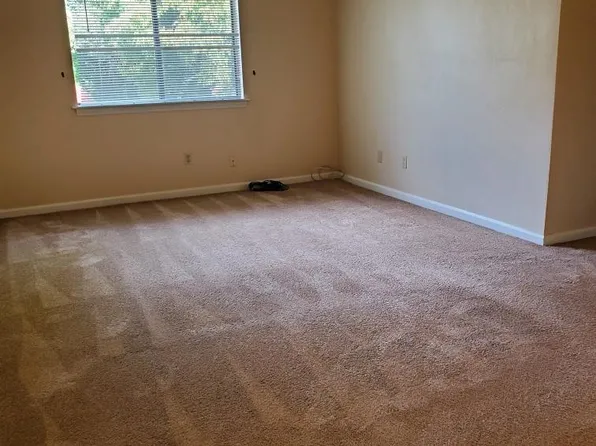 1727 Memorial Ave SW APT 11, Roanoke, VA 24015