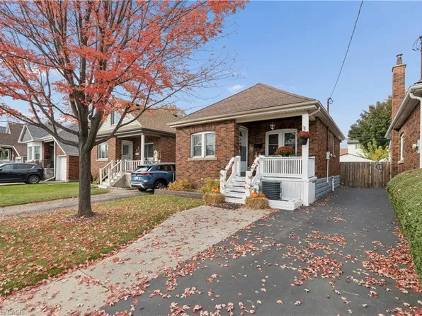 101 Fairfield Ave, Hamilton, ON L8H 5H1