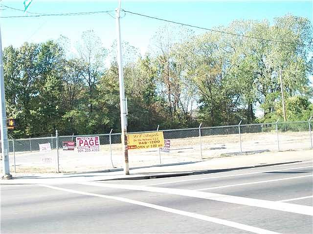 2nd image of 184 Parkway Ave #572-574