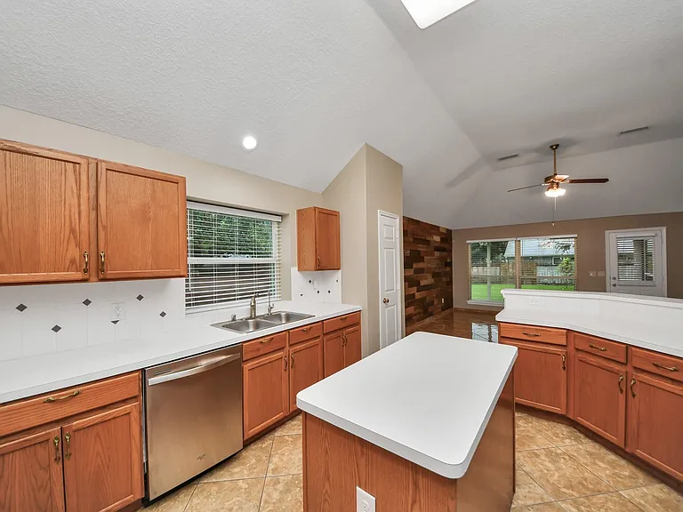 3003 Silver Spur Dr — Photo 20