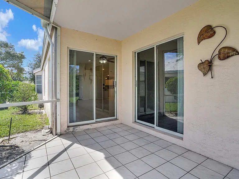 1022 Island Manor Dr — Photo 23
