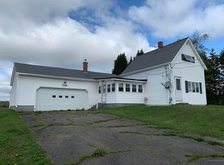 716 Houlton Rd, Easton, ME 04740