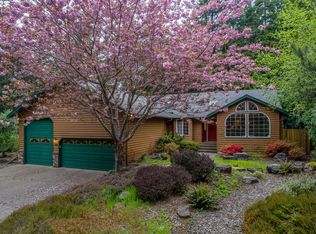 1060 NW Terrace St, Waldport, OR 97394