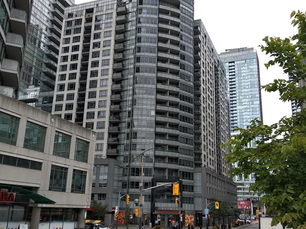 20 Blue Jays Way #1409, Toronto, ON M5V 3W6