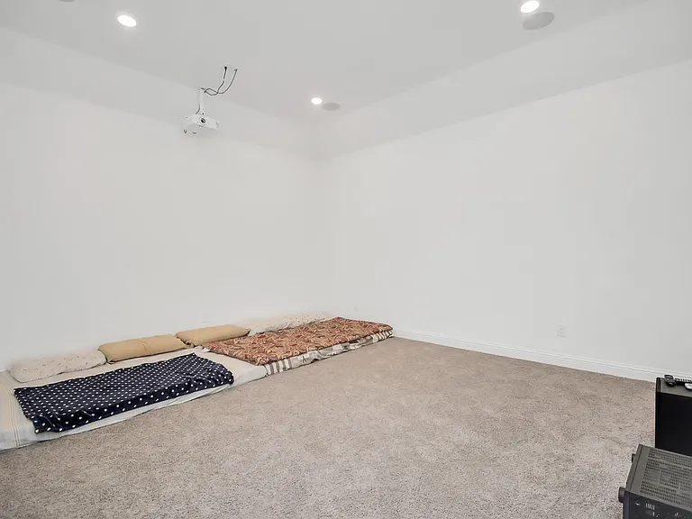 21302 Rose Loch Ln — Photo 33