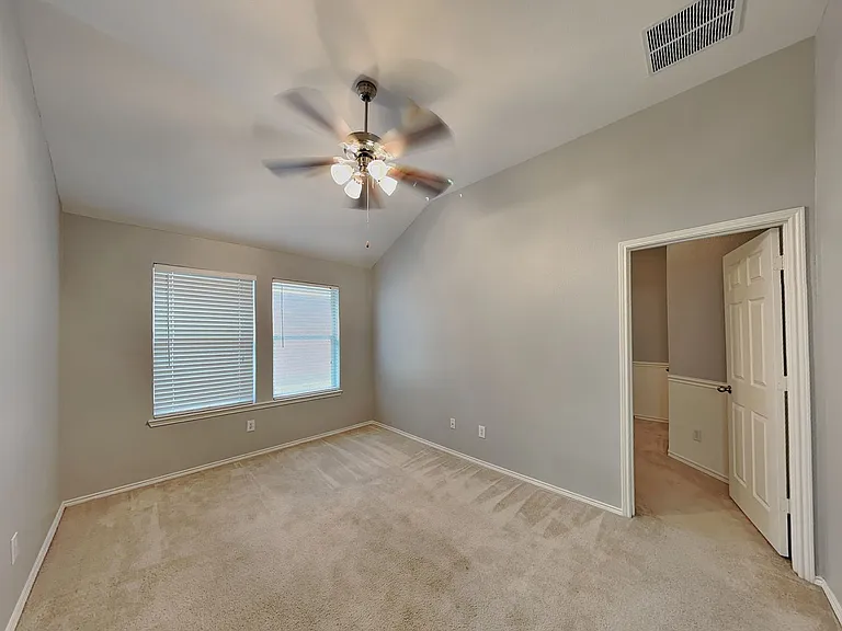 5920 Paloma Blanca Dr — Photo 11