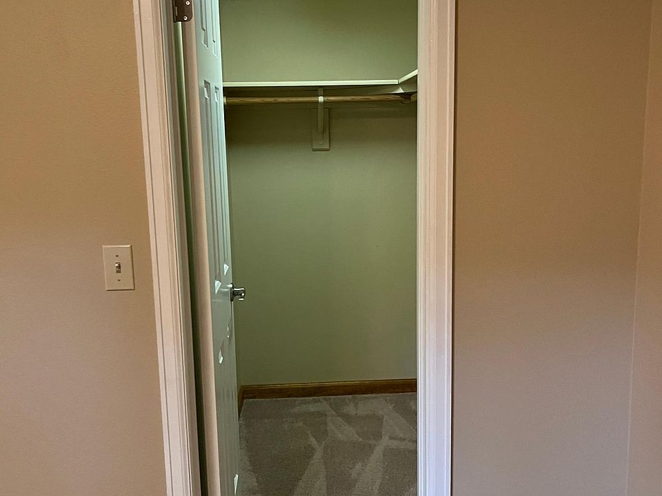Walk in closet