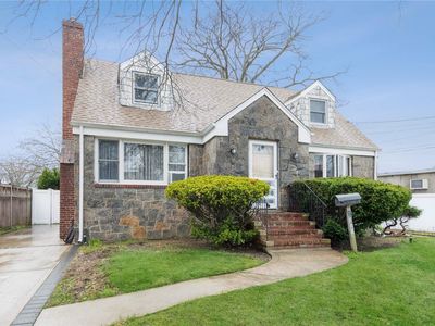 1990 Beech St, Wantagh, NY, 11793