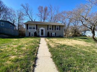 8503 E 92nd St, Kansas City, MO 64138