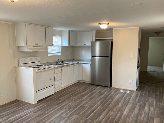 4th image of 640 Northwood Ln