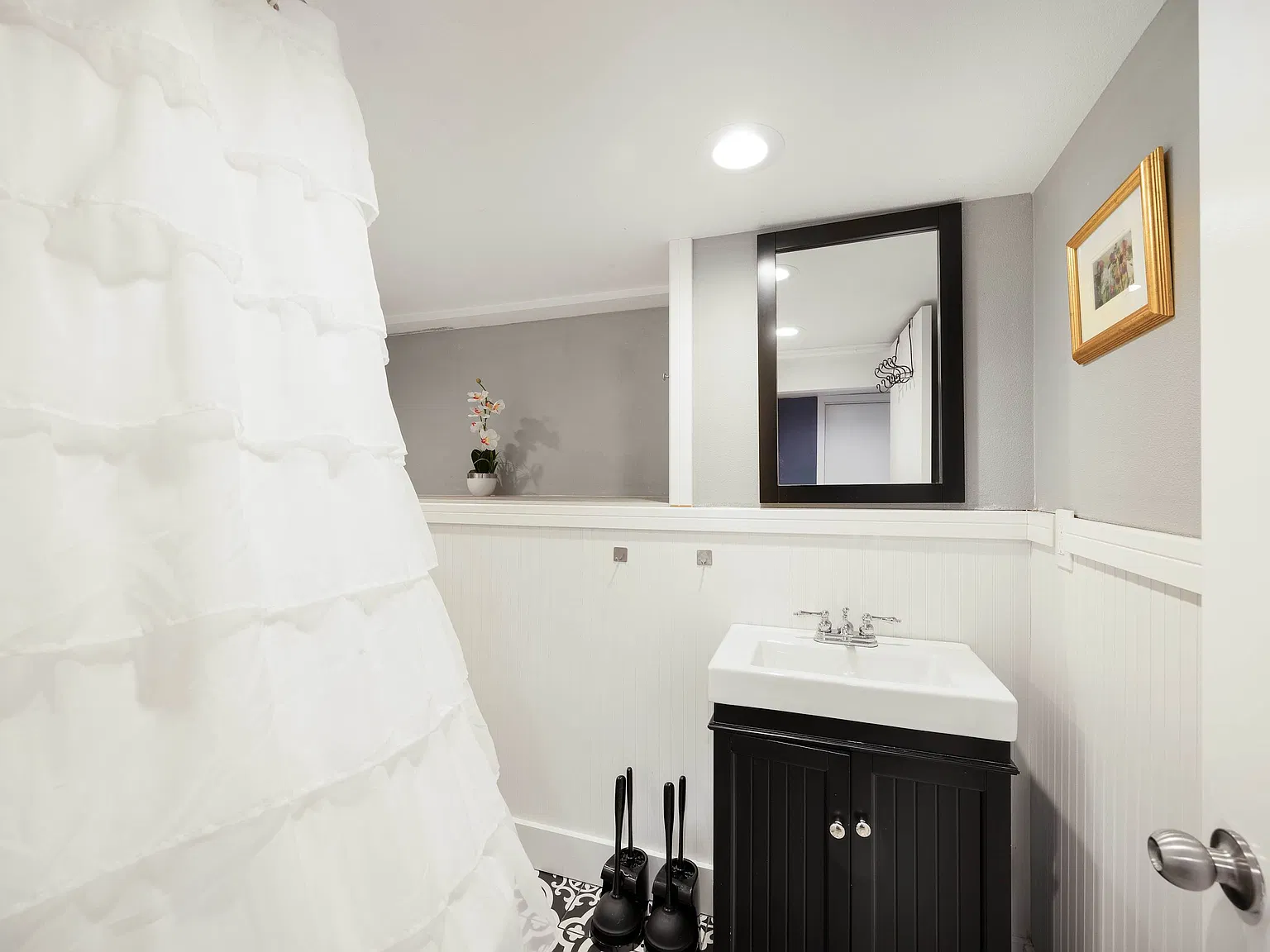 3 bed, 1340 sqft, $6,500 — Photo 2