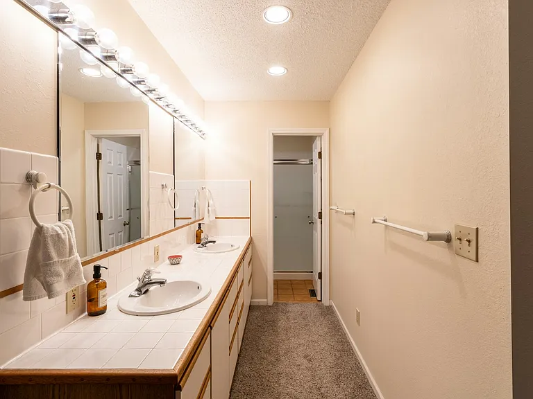 68 Klamm Park Ln — Photo 22