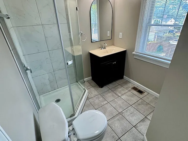 1323 W 3rd Ave — Photo 40
