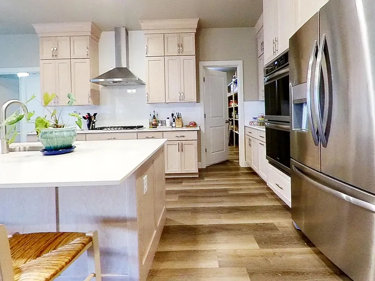 2490 W Zinfandel Dr — Photo 6