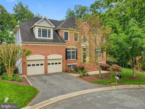10 Chinaberry Ct, Gaithersburg, MD 20878