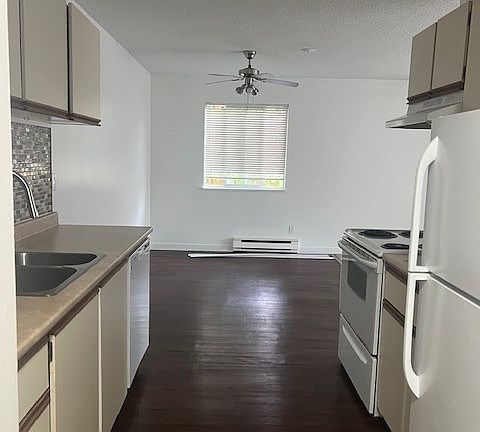 2nd image of 10011 150th St #307
