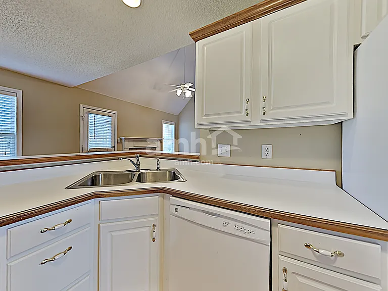 3366 Dabney Ln — Photo 6