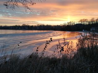 13485 Nueman Cir, Lindstrom, MN 55045