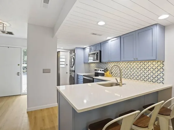 32 S Forest Beach Dr APT 59, Hilton Head Island, SC 29928
