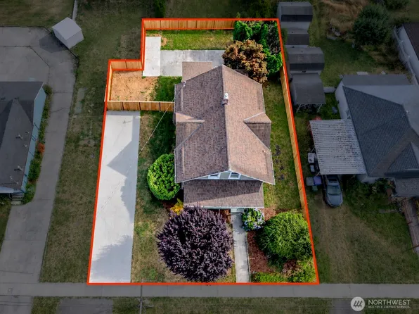1118 Thompson Street, Sumner, WA 98390