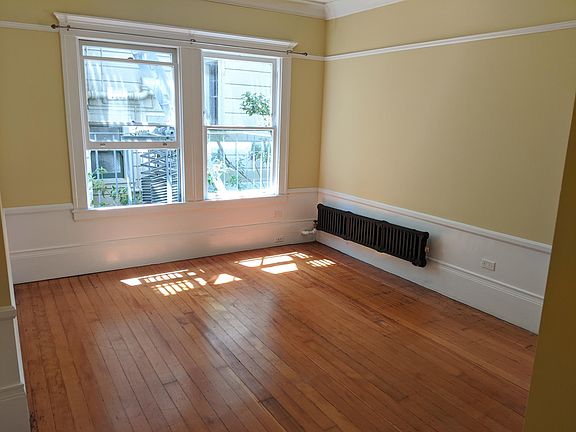 4th image of 399 Steiner St APT 6