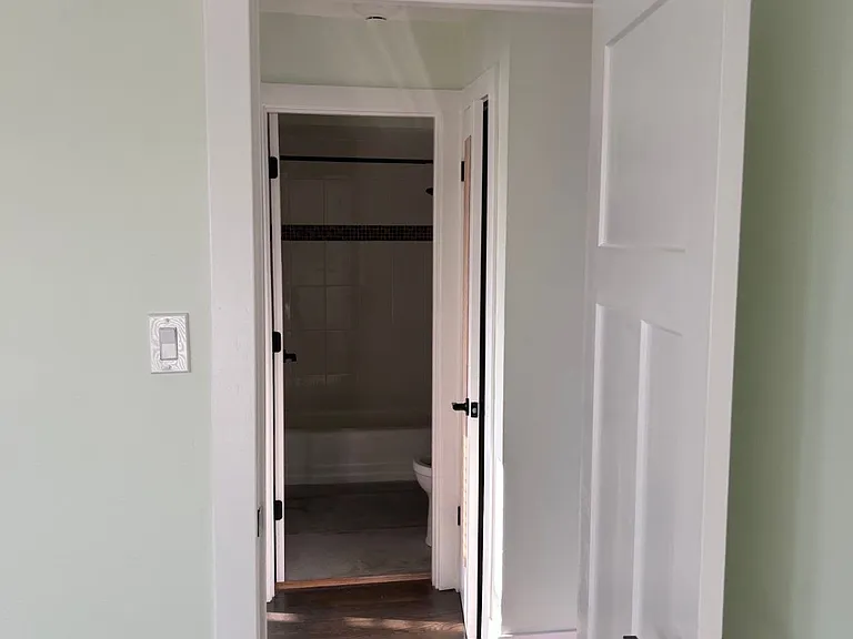 314 Beach Ave — Photo 4