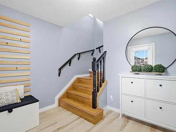 3rd image of 67 Kingsland Hts SE