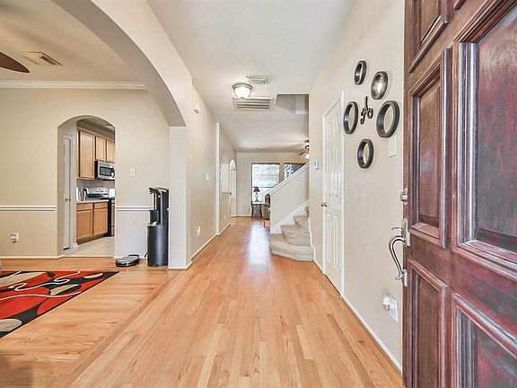 4th image of 3806 Glenhill Dr