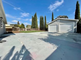 1484 Navarro Dr, Sunnyvale, CA 94087