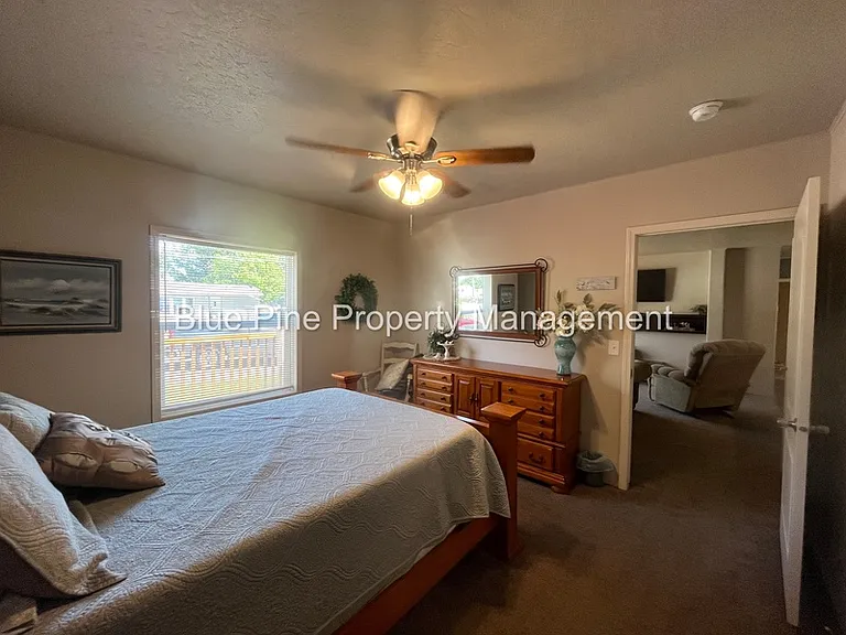 128 N 4 W — Photo 8