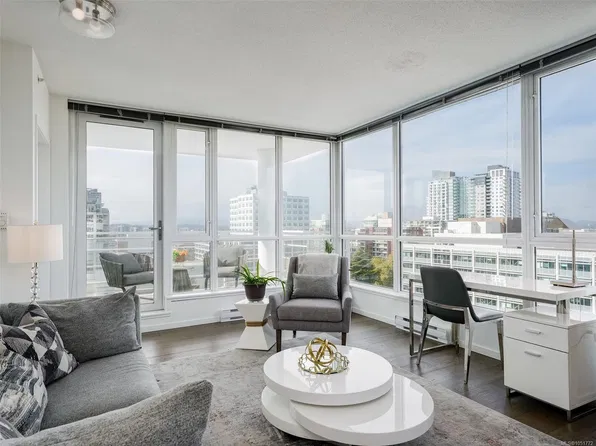 834 Johnson St #1106, Victoria, BC V8W 1N3