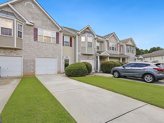 3rd image of 4908 Sierra Way S
