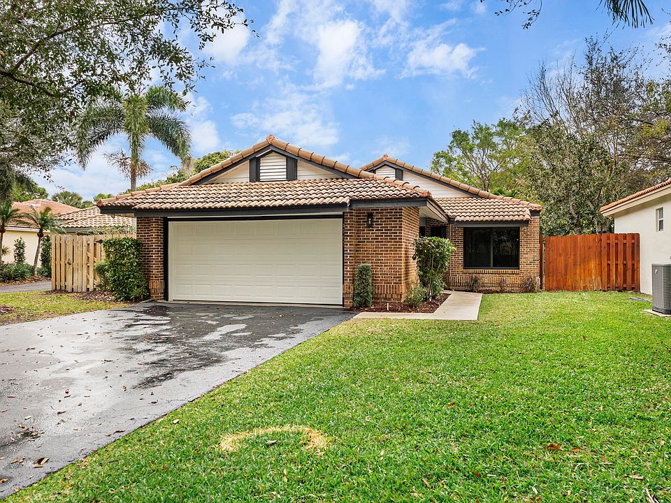 1st image of 4165 NW 1st Court
