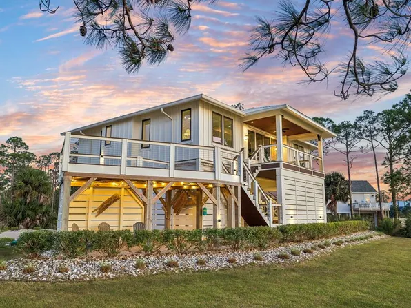 344 Bradford St, Saint George Island, FL 32328