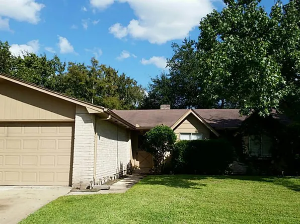 10515 Gulfstream Ln, Sugar Land, TX 77498