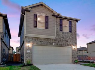 13042 Mills Creek Meadow Dr, Houston, TX 77070