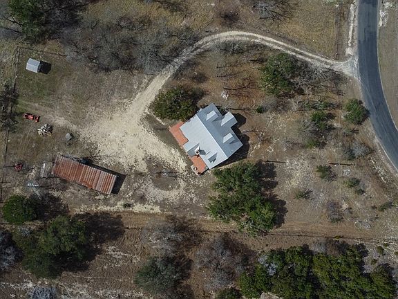 4th image of 230 Cade Loop S