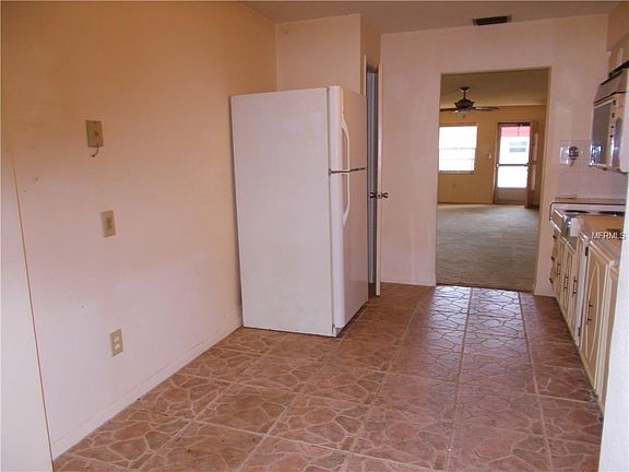 4th image of 5880 38th Ave N APT 110