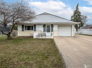 469 Bentley Dr, Monroe, MI 48162