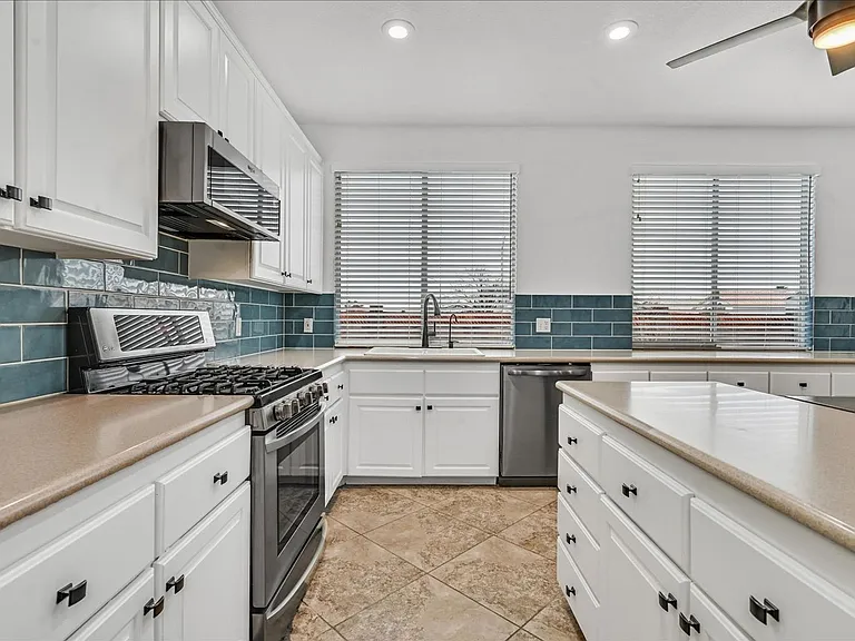 3444 Gosling St — Photo 9