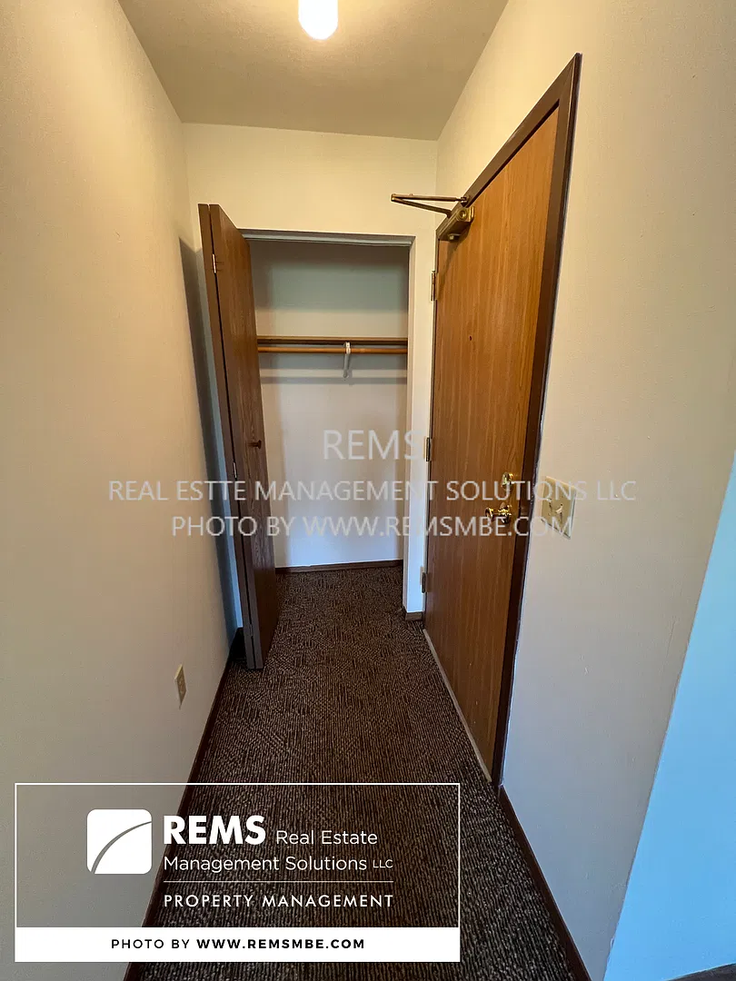 564 East Slifer Street — Photo 4